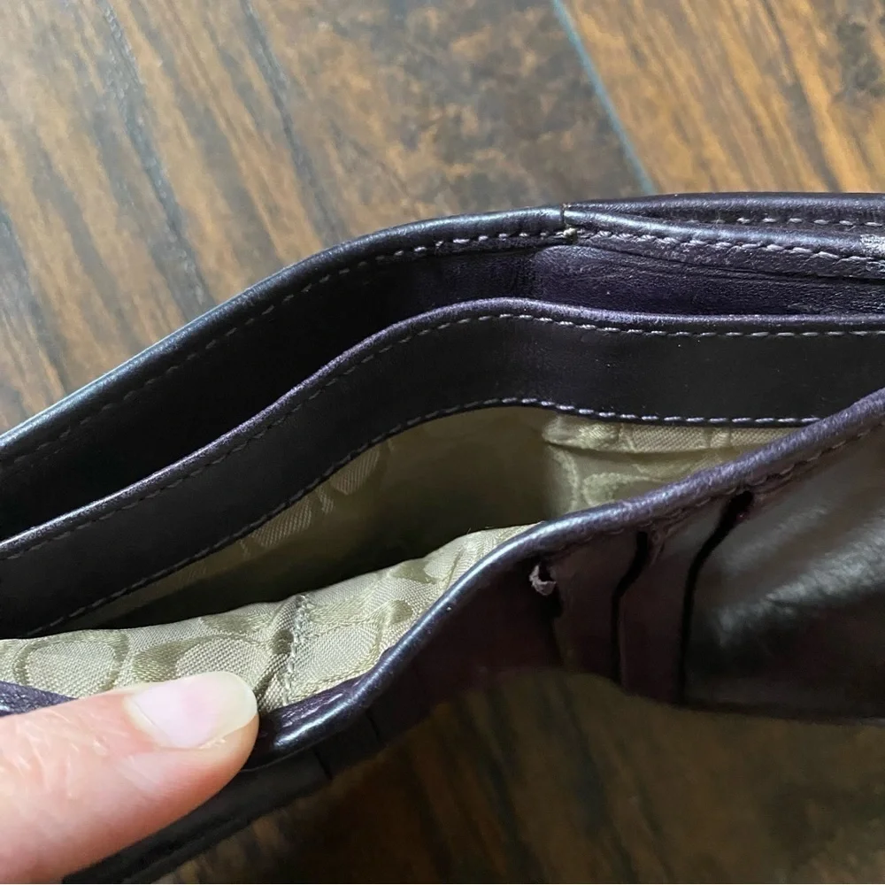 Vintage Coach Leather Small Wallet